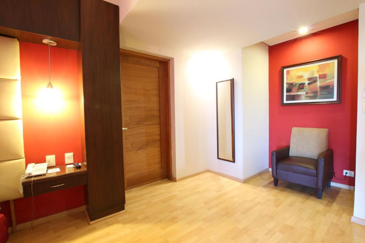 Hotel Colon Plaza Business Class Nuevo Laredo Luaran gambar